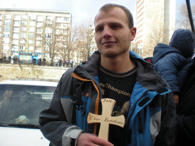 26-годишният габровец Петко Георгиев докопа за втори път богоявленският кръст тази година
