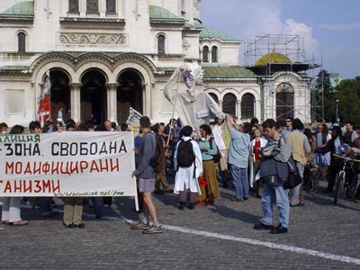 Потребители ще протестират срещу мутантните храни пред парламента