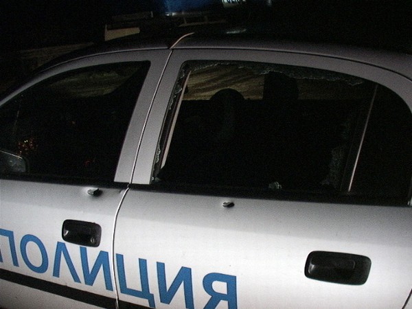 Момче и момиче заловени при опит за въоръжен грабеж в магазин в Русе