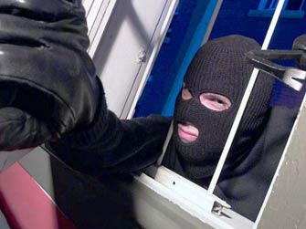 Апаш отмъкна автоматична пералня от хотел