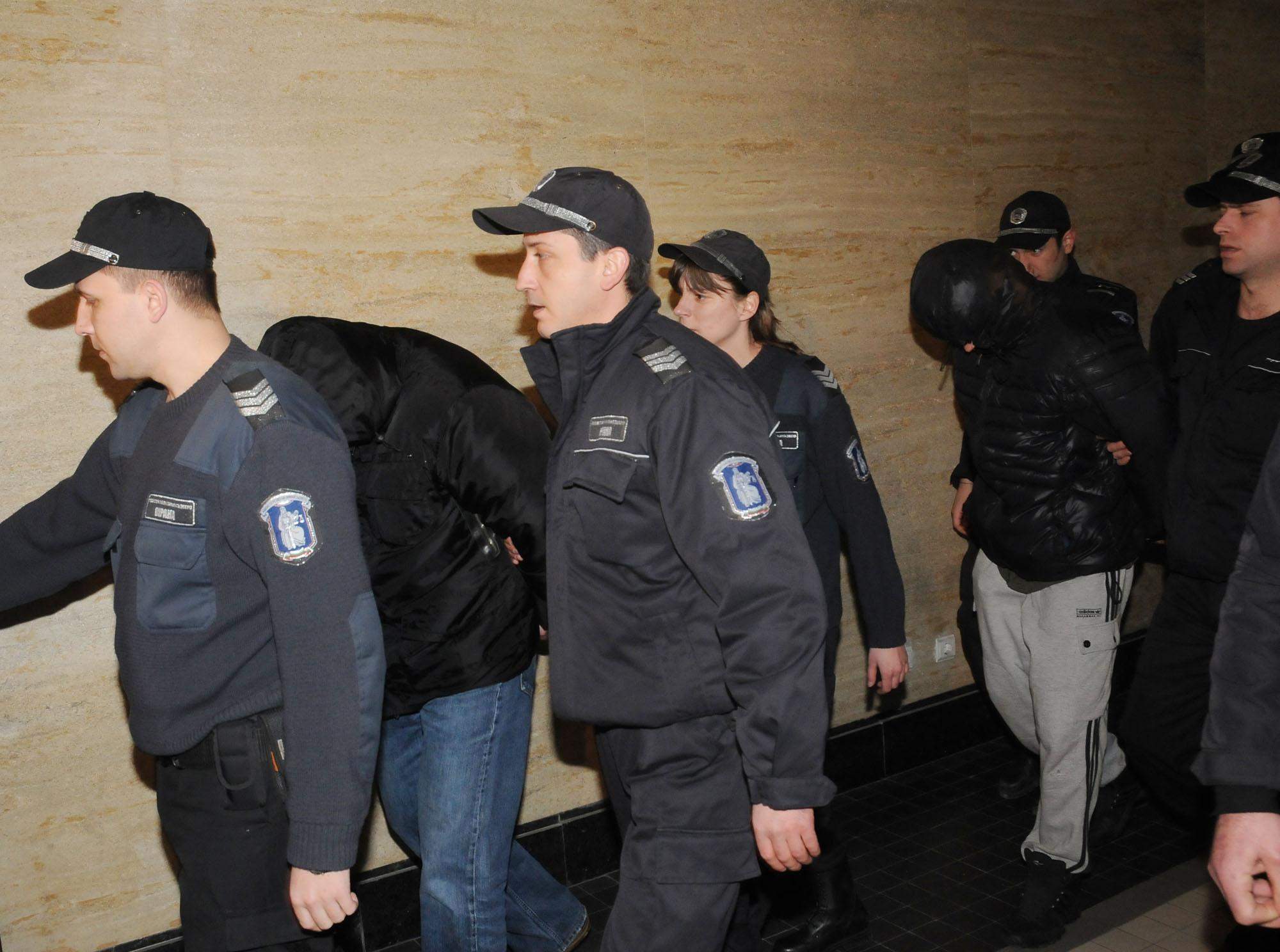 Сватбата на "наглия" Прокопи в ареста се провали