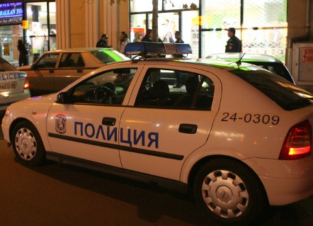 Отвлякоха посред бял ден 14-годишна за булка