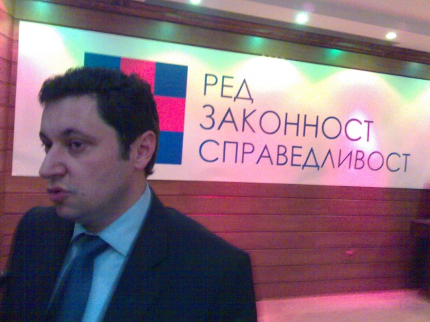 Заплашвали Янев с убийство? 