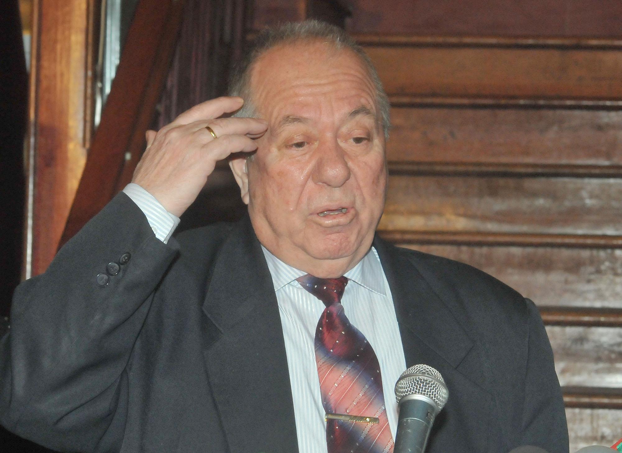 И бащата на Илия Павлов даде под съд "Галерия", иска половин милион