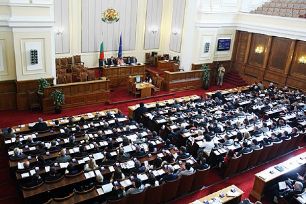 БСП: Няма правно основание за импийчмънт на президента 