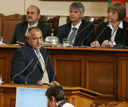 Бойко дава и “Цанков камък” на прокурор