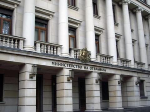 Аню Ангелов: Бедни сме, съкращаваме чиновниците с 30%

