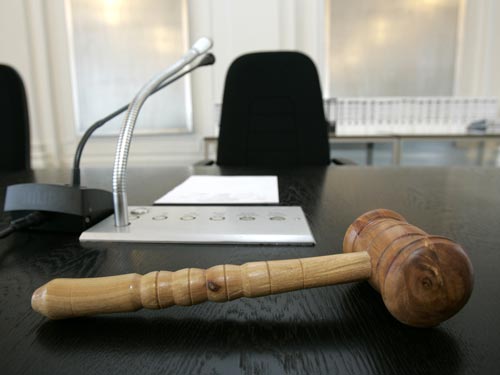 До 2 г. затвор за полицай, неизпълнил служебни задължения
