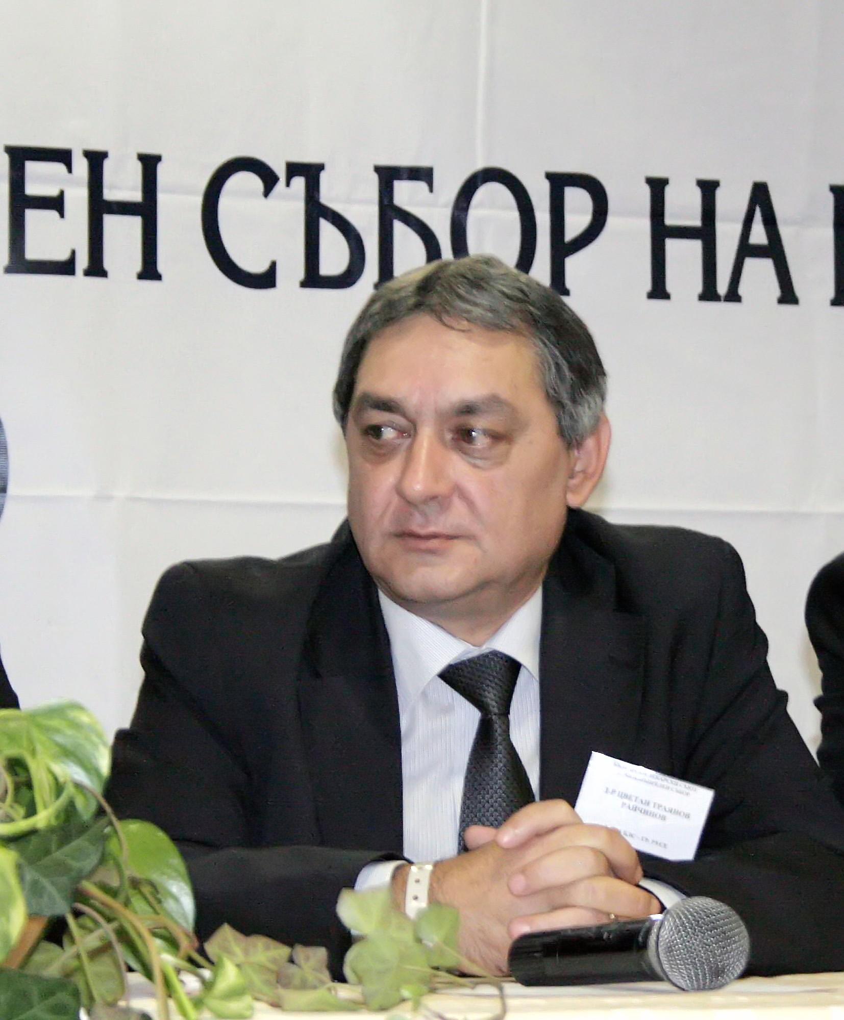 Шефът на Лекарския съюз: Медсестрите ни са с най-ниските заплати в света