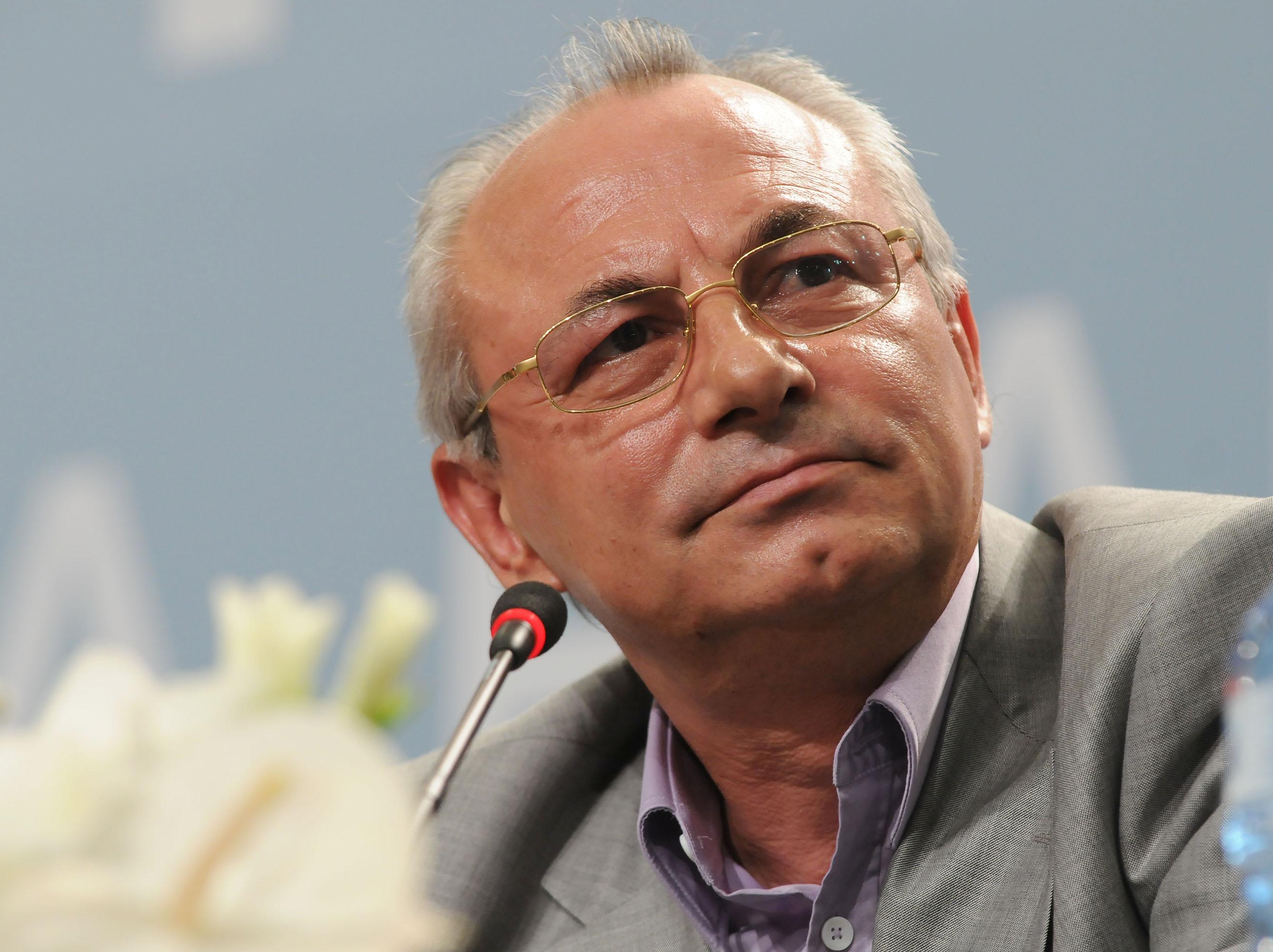 Депутатите дават Ахмед Доган на съд