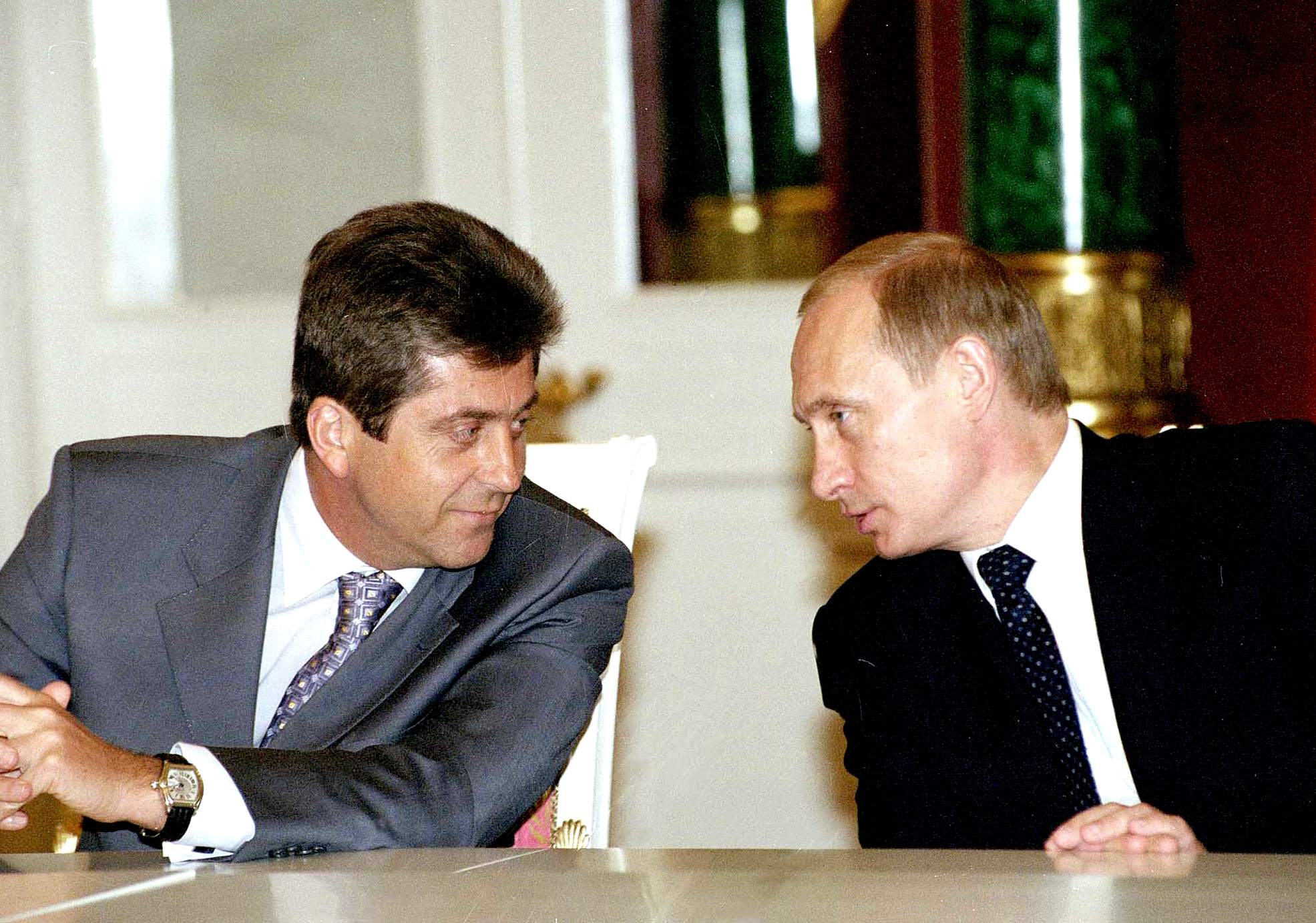Не е за вярване какво е искал да яде Путин у нас, патрулки го търсили под дърво и камък...