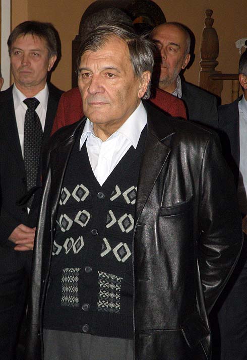 Батето е много зле