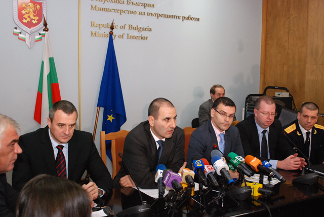 Над 6 милиарда внесли митниците в бюджета