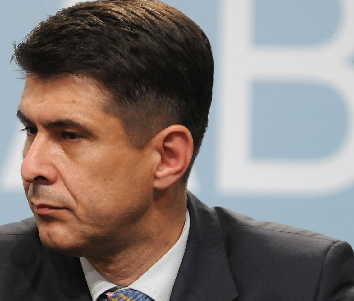Димо Гяуров: Срам ме е от премиера Бойко Борисов