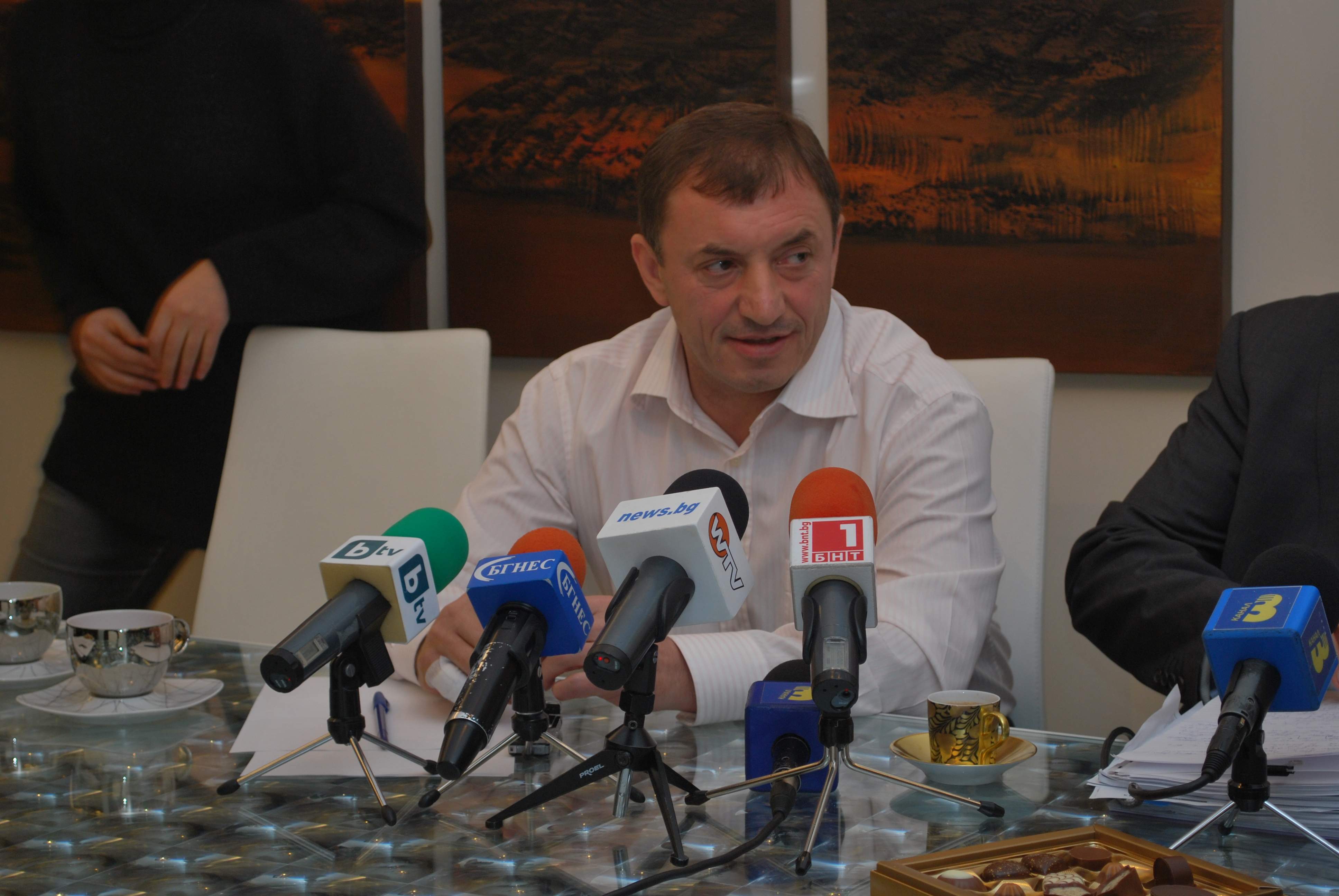 Алексей Петров  подслушвал бръмбарите на МВР