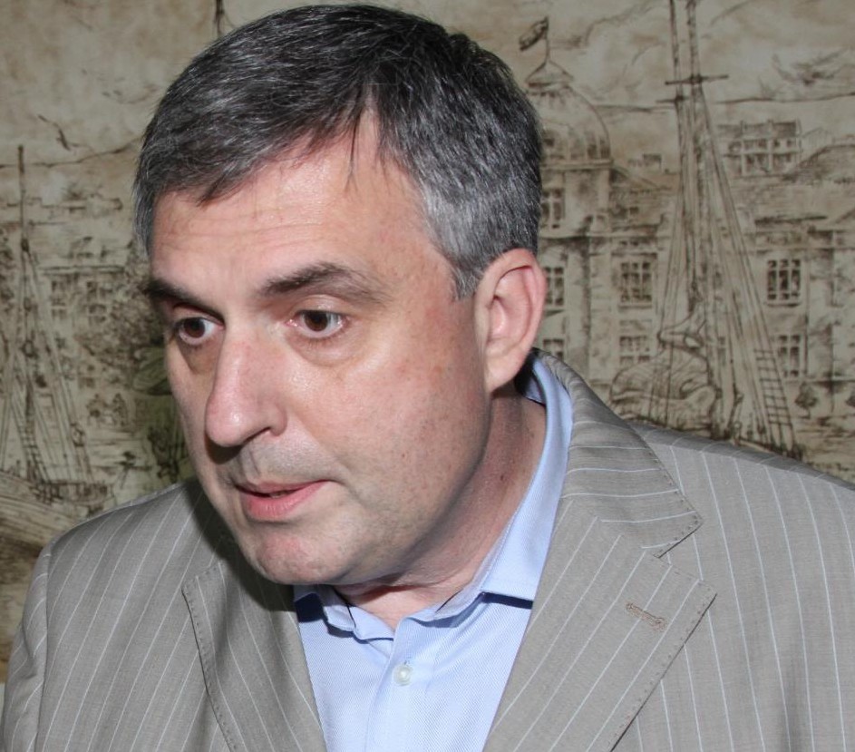 Мюфтия подари на Калфин камък срещу лоши очи