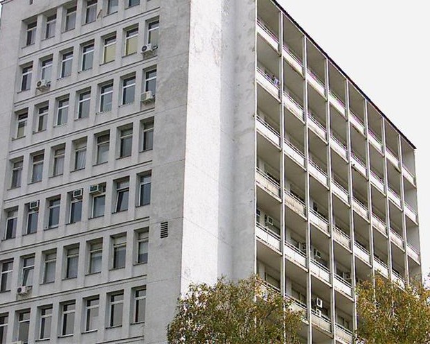 Момче с размазана ръка и момиче с опасност за живота са приети в „Пирогов”