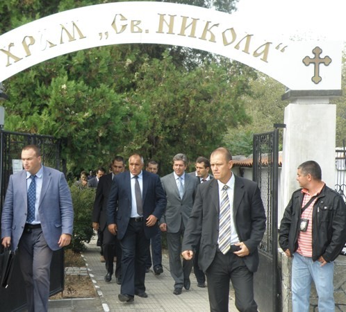 Митрополит Николай вдигна скандал в Катуница 