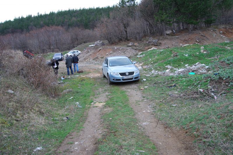 Арестуваха баща и синовете му за побой и отвличане