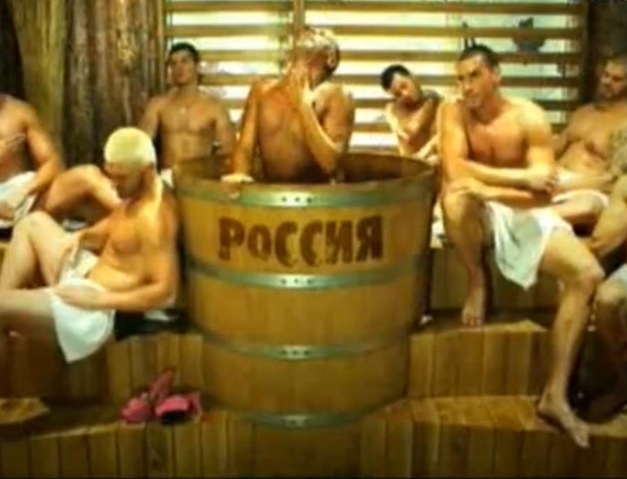 Путин наема Азис?