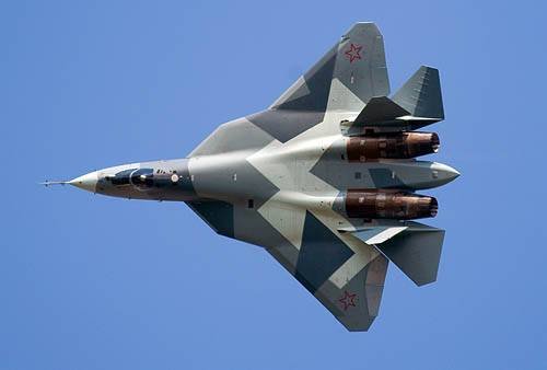 Американските изтребители F-35 атакуват руските Т-50
