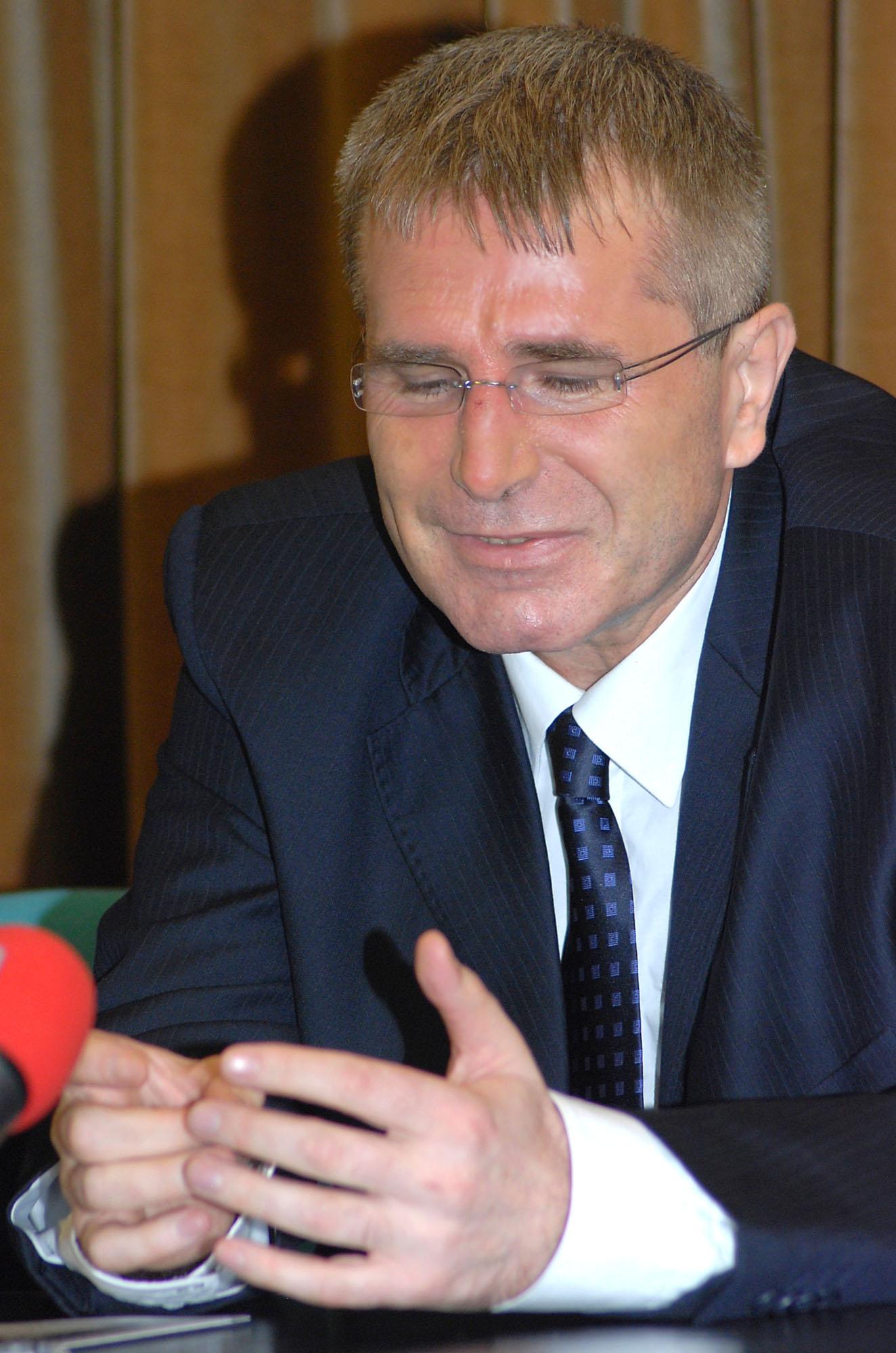 БНБ отне гласа на Ковачки в Общинска банка