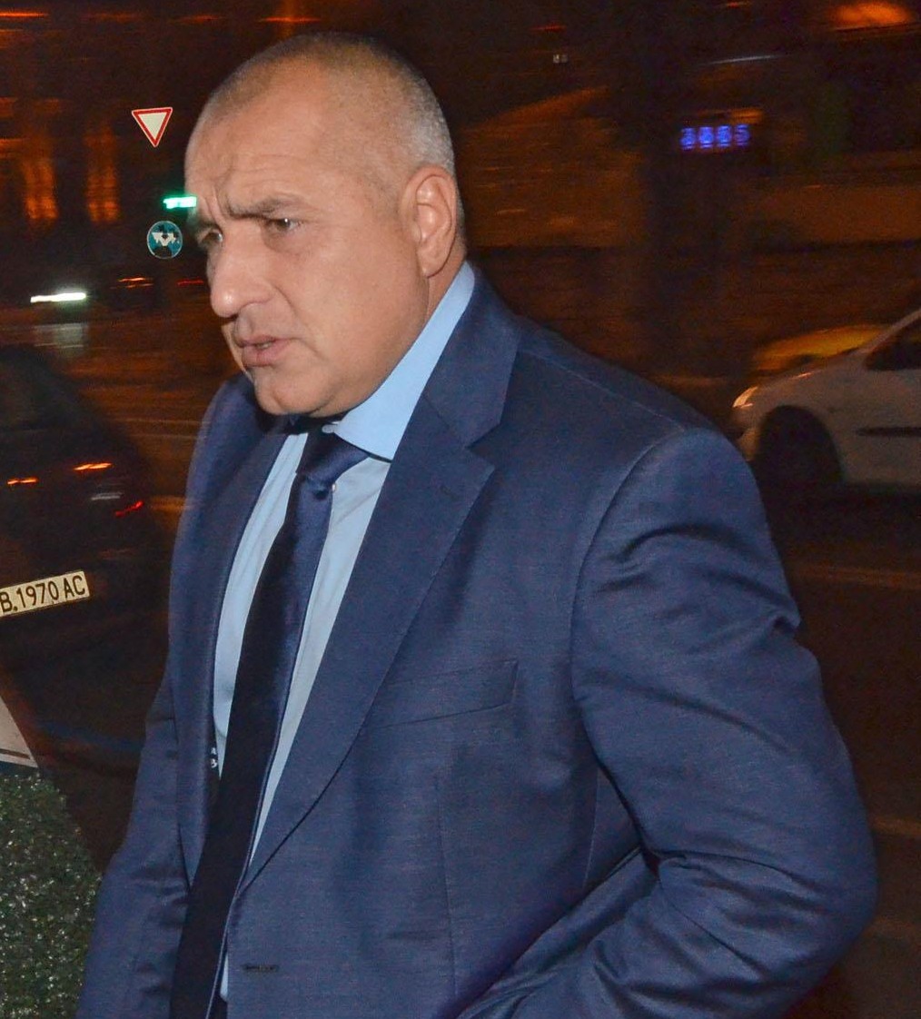 Бойко Борисов: За всяко милионче жива мръвка се откъсва от мен