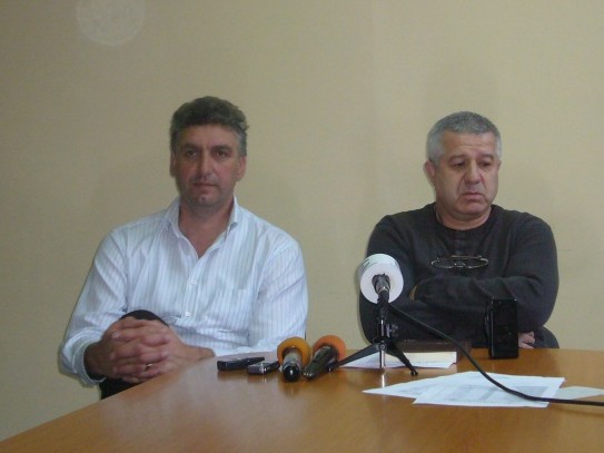 Цигани пребиха доктори 