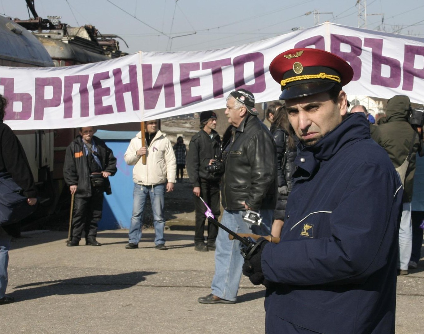 Половината стачка на БДЖ спря