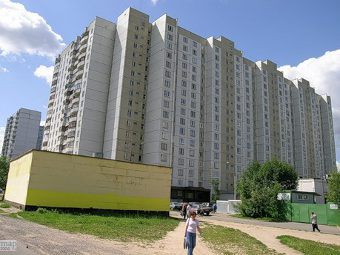 Мрежата завря заради този блок в Русе! Всички се чудят защо... (СНИМКА)