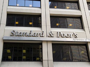 Standard &amp; Poor's свали рейтингите на 9 страни от еврозоната