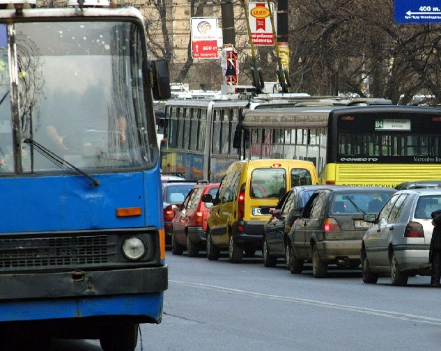 Искат 20 лева глоба за гратисчии в София 
