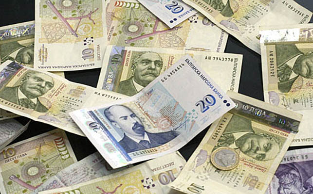Баба даде 70 000 лв. на телефонни измамници