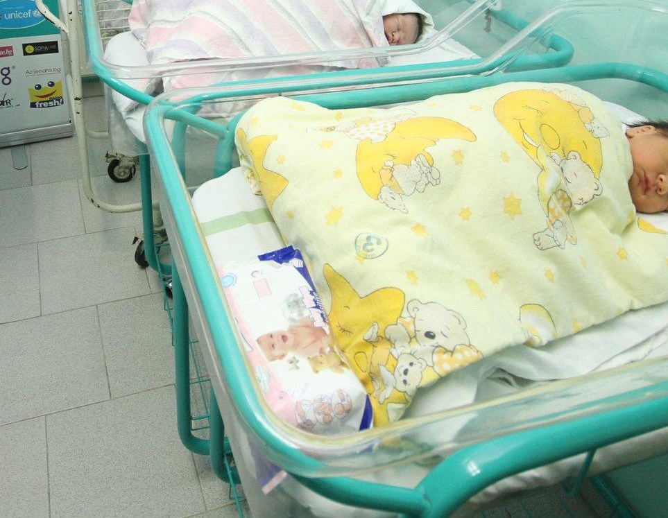 13-годишна българка захвърли бебе в Испания