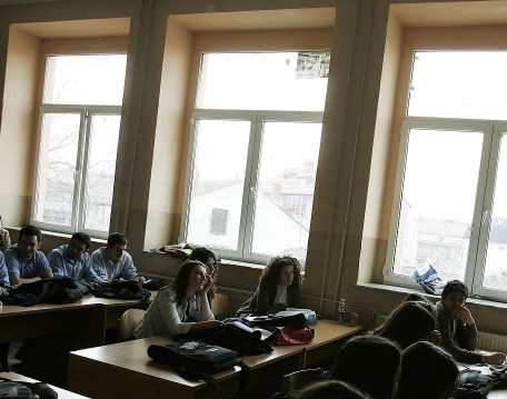 Снегът затвори 662 училища 