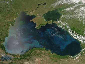  Камбоджански кораб с украински екипаж потъна на път от Русия за Турция