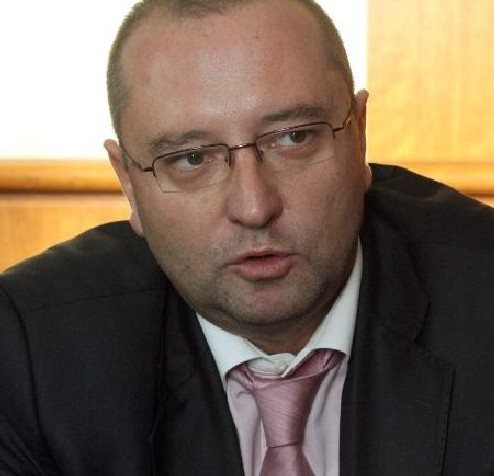 Шефът на спецсъда се извини на журналистите