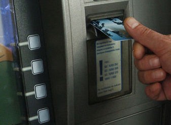 Хакер източи 5 бона от картата на рускиня