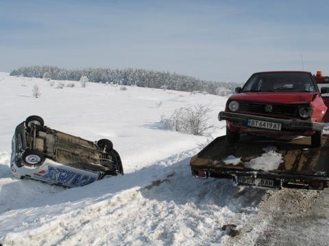 10 ранени на пътя за денонощие  