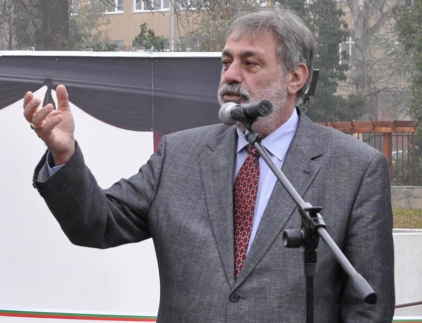 Кметът на Хасково пред БЛИЦ: Бивш арендатор на язовир "Елена" всява паника!