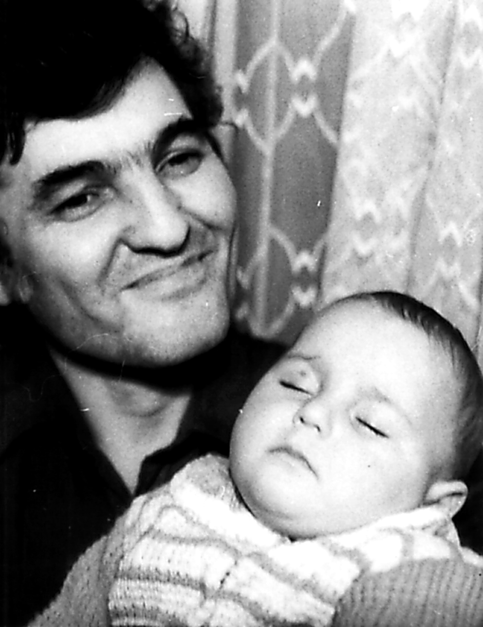Иван Кленовски, бащата на арестувания Стефан: Карамански беше наредил никой да не ни закача! 