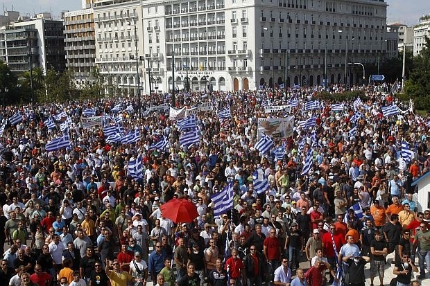 Протести в Гърция преди решението на Еврогрупата 