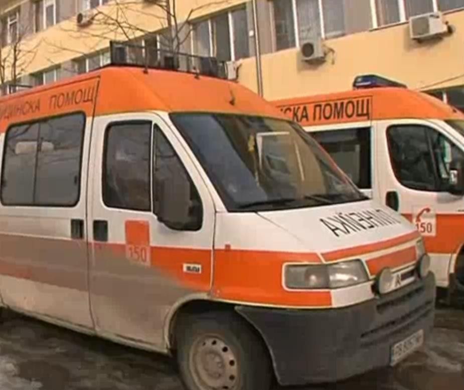 12 деца в Спешното след погълнати витамини