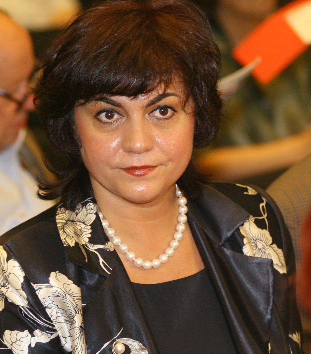 Корнелия Нинова заведе дело срещу Мирослав Найденов