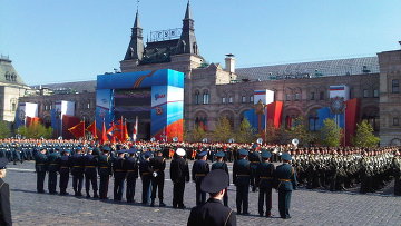 Украйна размаха пръст! Не участвайте в парада в Москва!