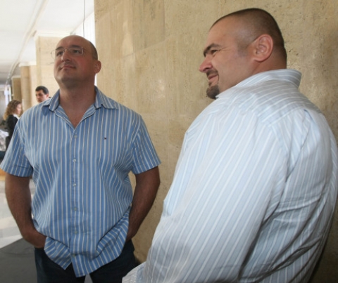 И Европа разтревожена за Галеви, имението им в Ресилово под катинар