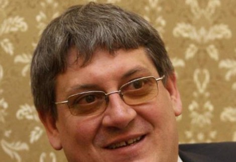 Резнаха четирима шефове от здравната каса