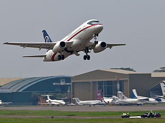 Немски авиоексперти: SuperJet-100 все още има шансове за успех