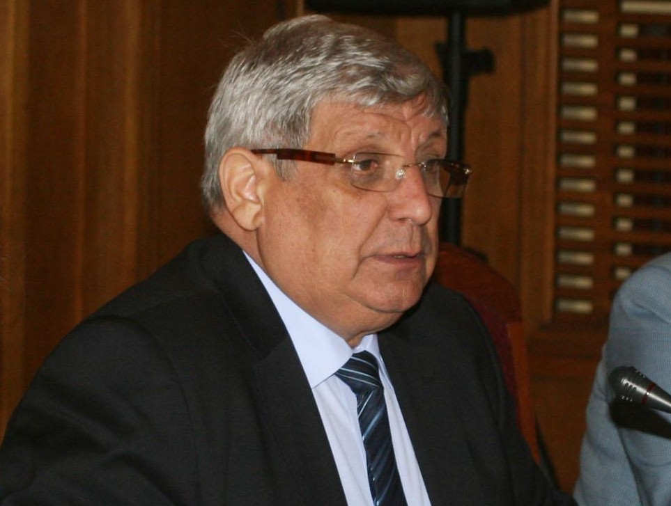 Служителка на МО замесена с  фирмата и взривените складове