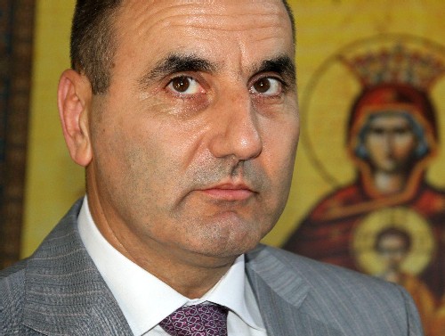Цветан Цветанов:  До края на светлата част на деня пожарът ще бъде потушен